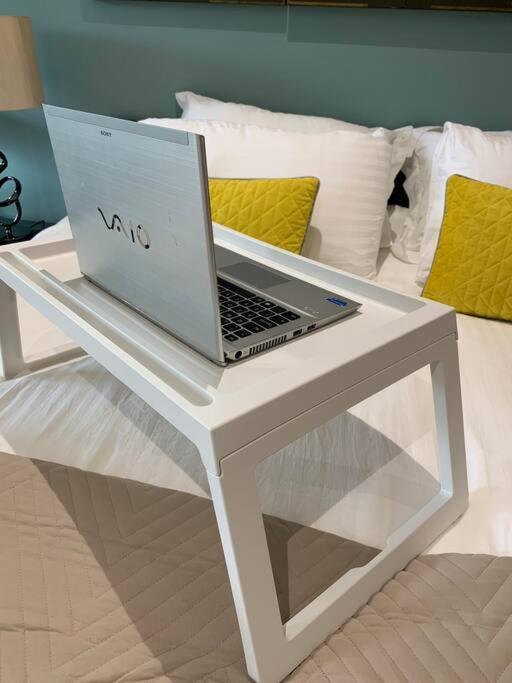 Perfectly Located City Centre Studio Apartment - West One With Free Wifi, Gym Access, Netflix Sheffield Ngoại thất bức ảnh