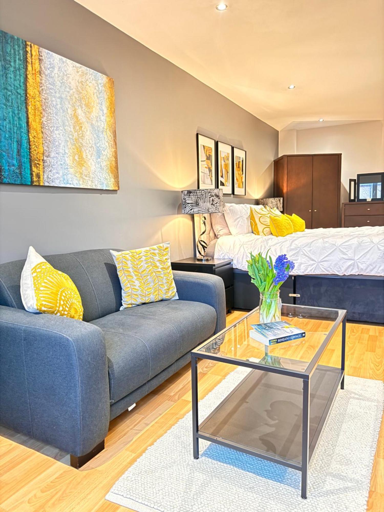 Perfectly Located City Centre Studio Apartment - West One With Free Wifi, Gym Access, Netflix Sheffield Ngoại thất bức ảnh