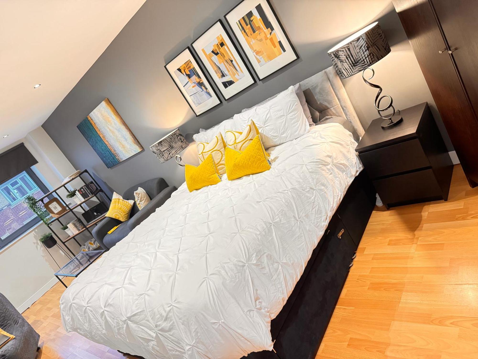 Perfectly Located City Centre Studio Apartment - West One With Free Wifi, Gym Access, Netflix Sheffield Ngoại thất bức ảnh